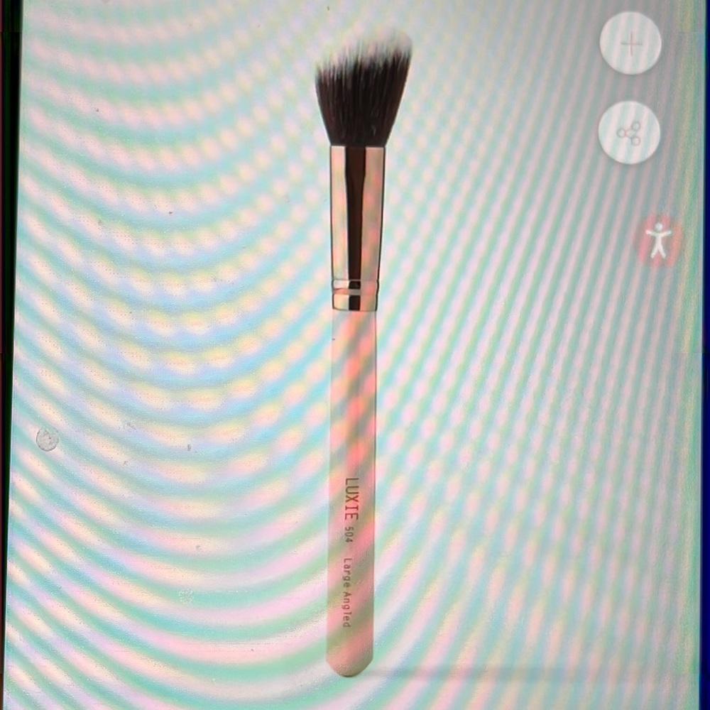 NEW LUXIE 504 LARGE ANGLED BRUSH 🌸NEW NWT